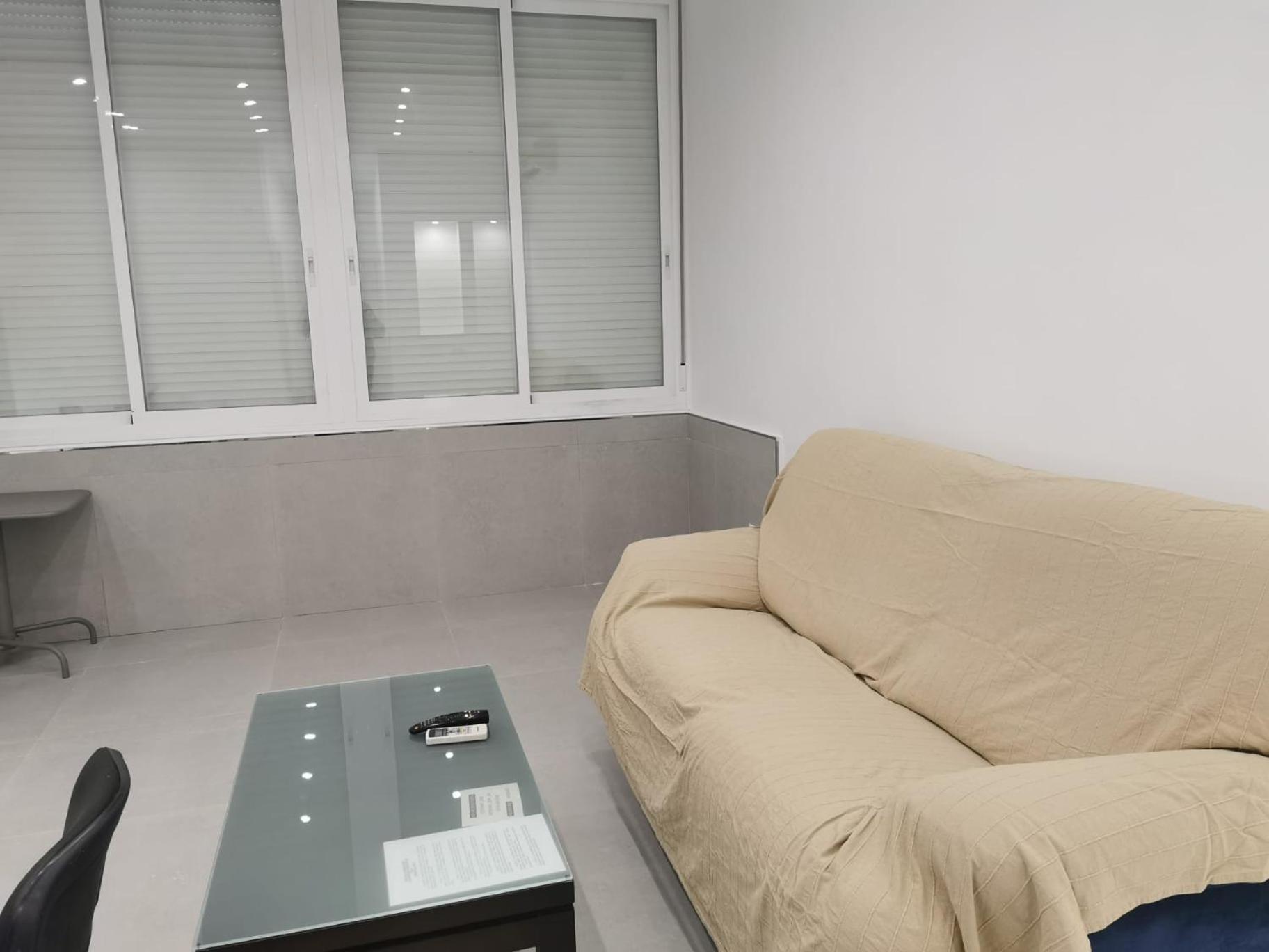 Urbanizacion La Roca, Estudio Torremolinos Pokoj fotografie